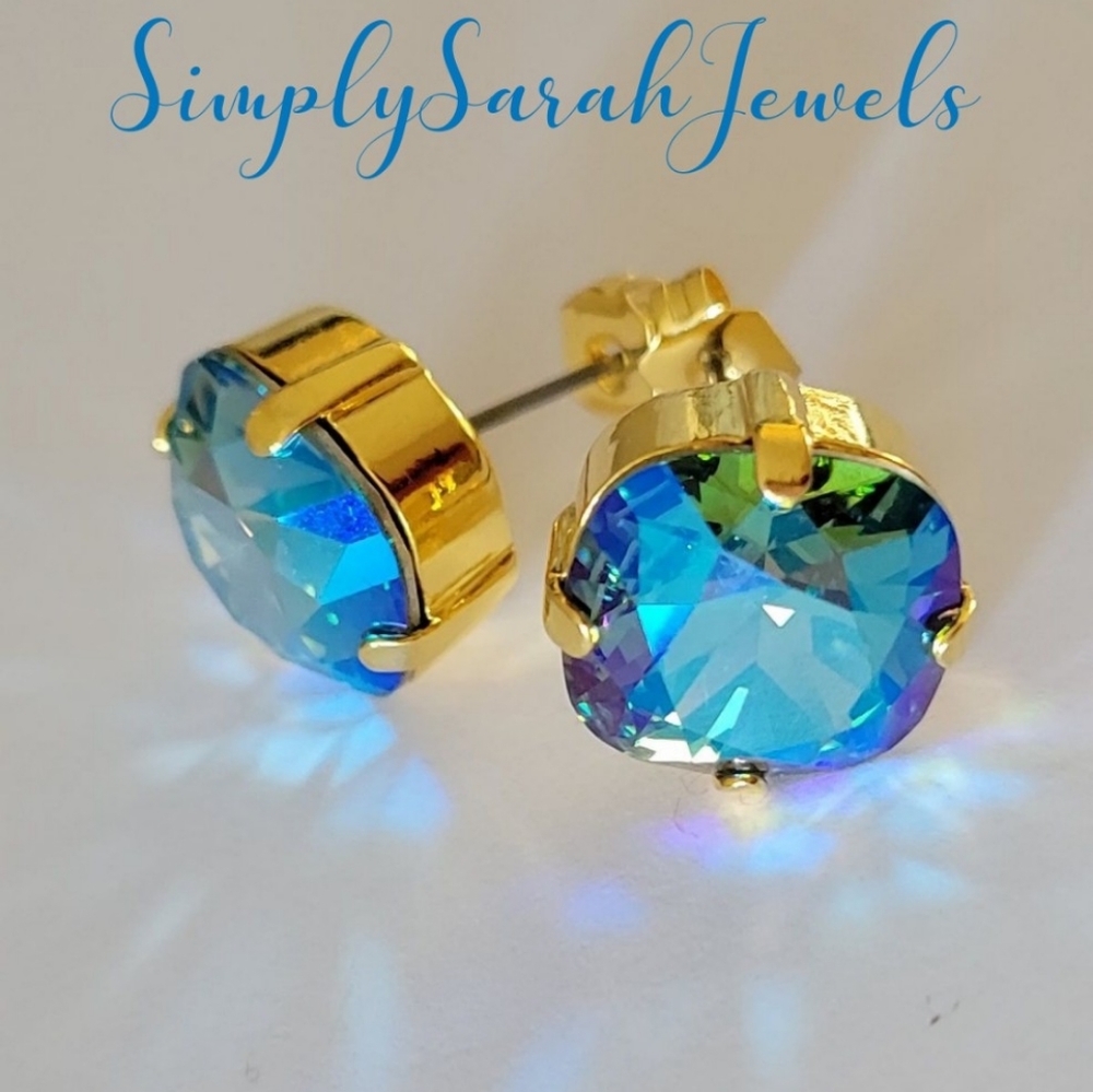 Austrian Crystal Post Earrings in Gold - Picture 1 of 10